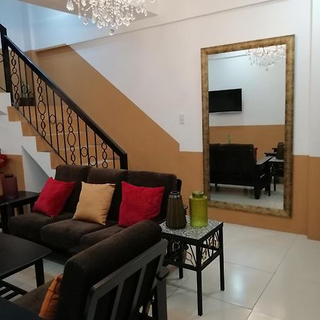 Jil's Apartelle Tagaytay City Esterno foto