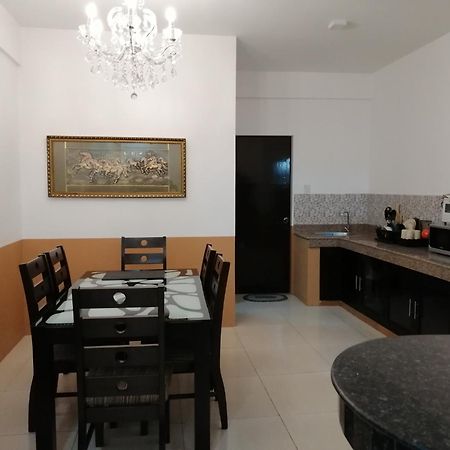 Jil's Apartelle Tagaytay City Esterno foto