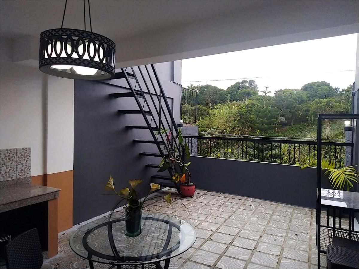 Jil's Apartelle Tagaytay City Esterno foto