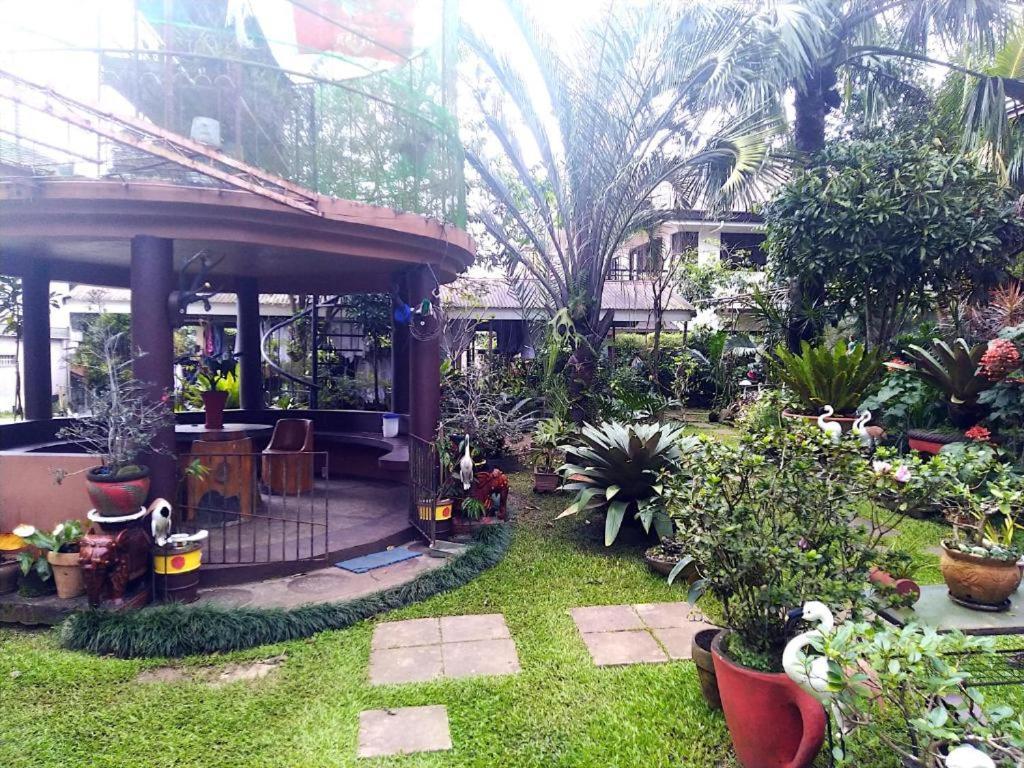 Jil's Apartelle Tagaytay City Esterno foto
